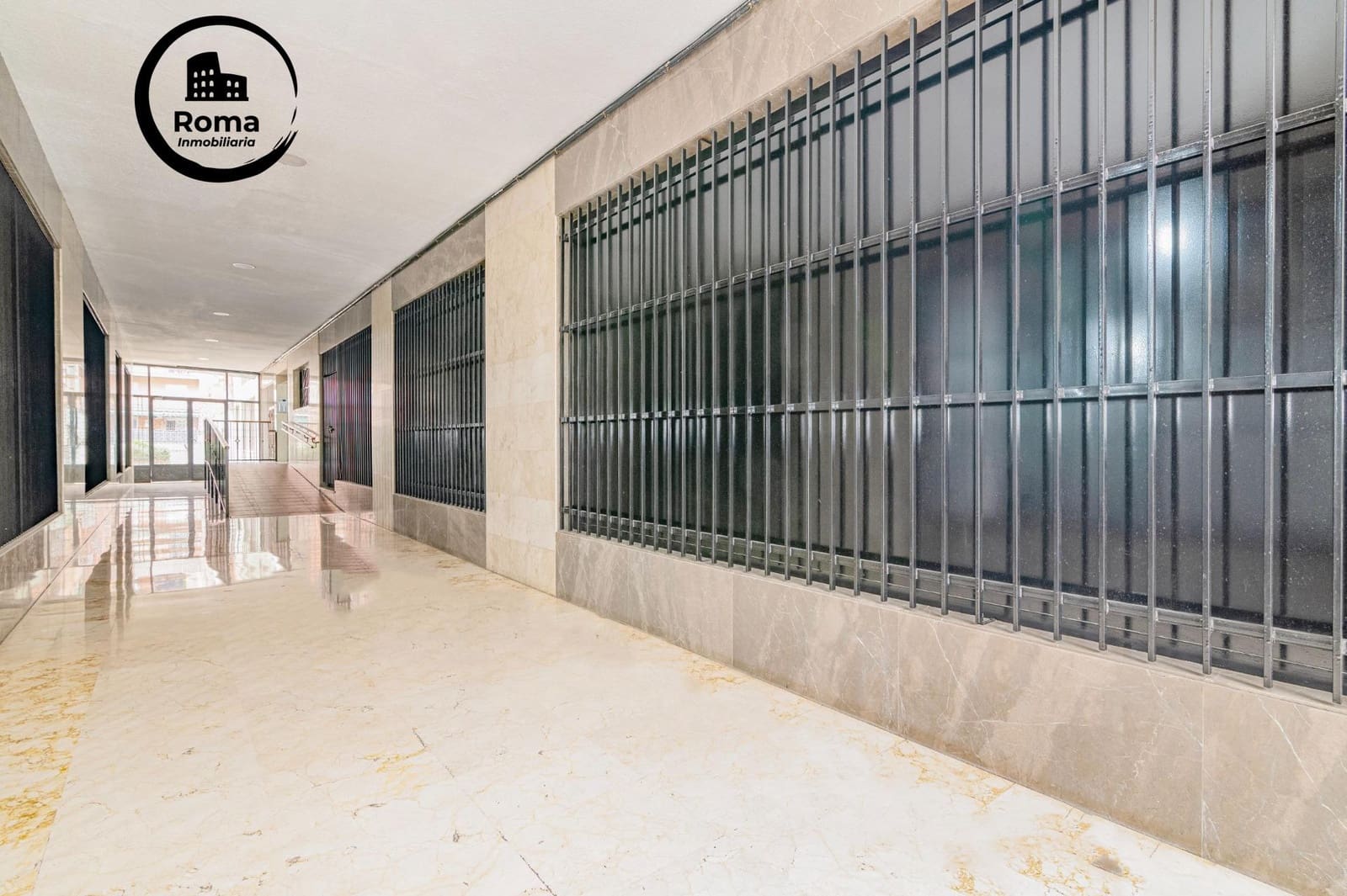 Commerciale in vendita in Granada citta - 180.000 € (Rif: 9815969)