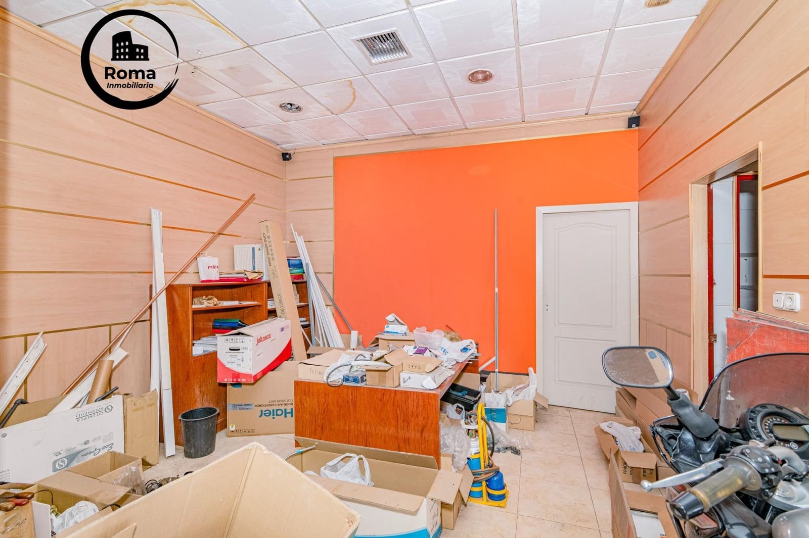 Commerciale in vendita in Granada citta - 180.000 € (Rif: 9815969)