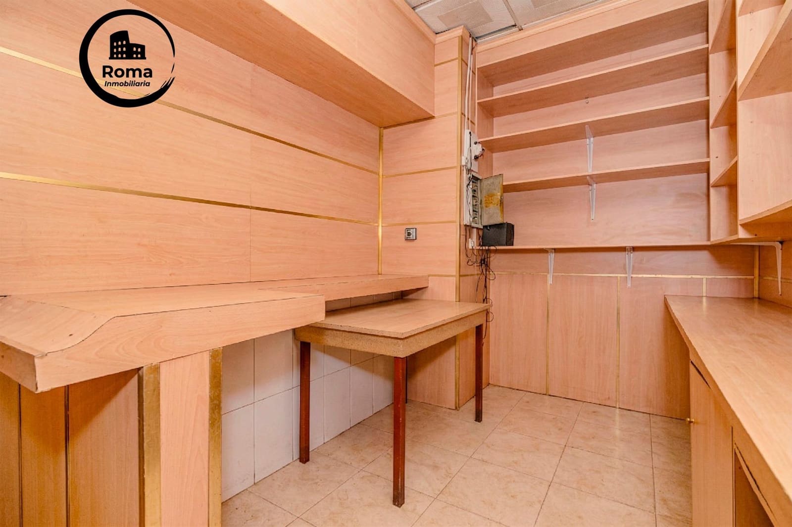 Commerciale in vendita in Granada citta - 180.000 € (Rif: 9815969)