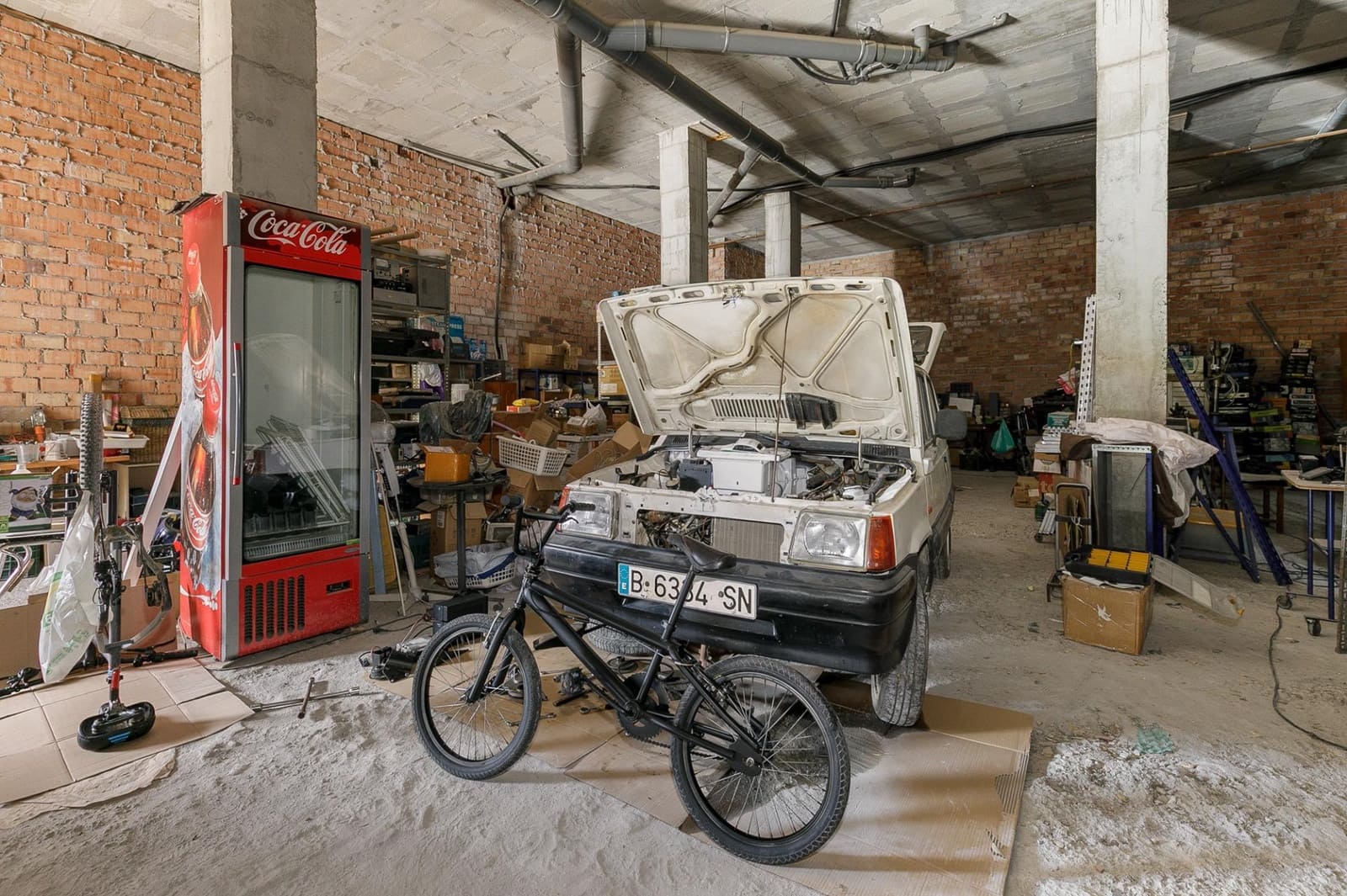 Commercial for sale in Atarfe - € 100,000 (Ref: 9815970)