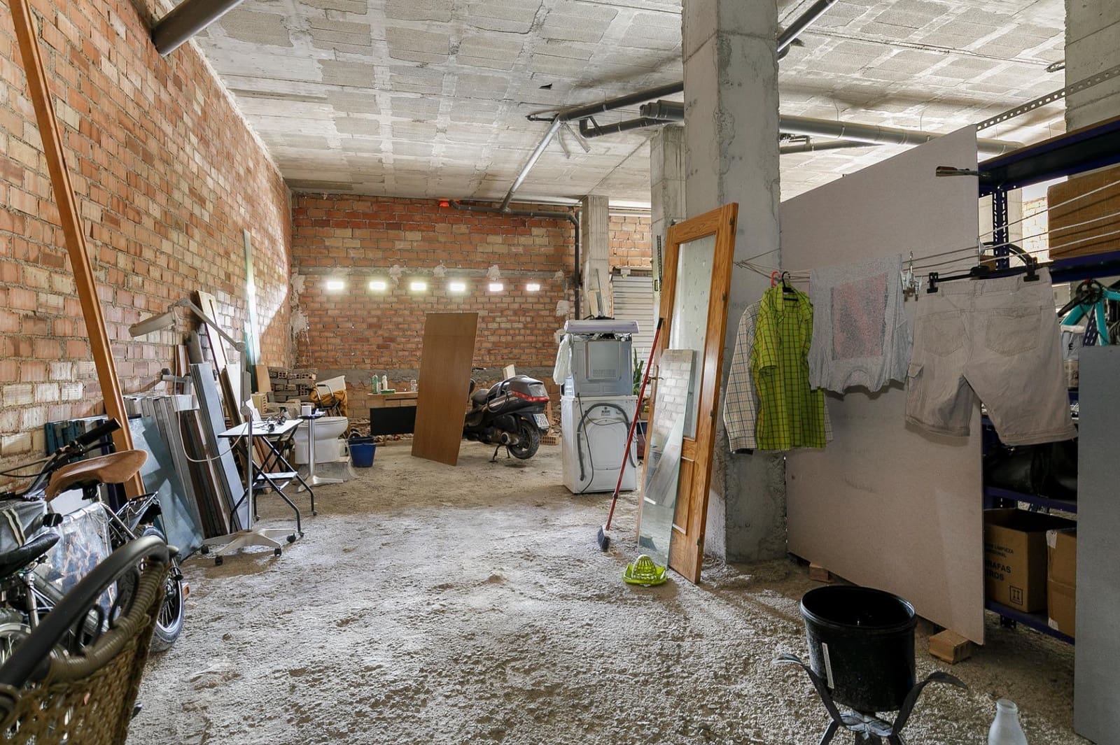 Commercial for sale in Atarfe - € 100,000 (Ref: 9815970)