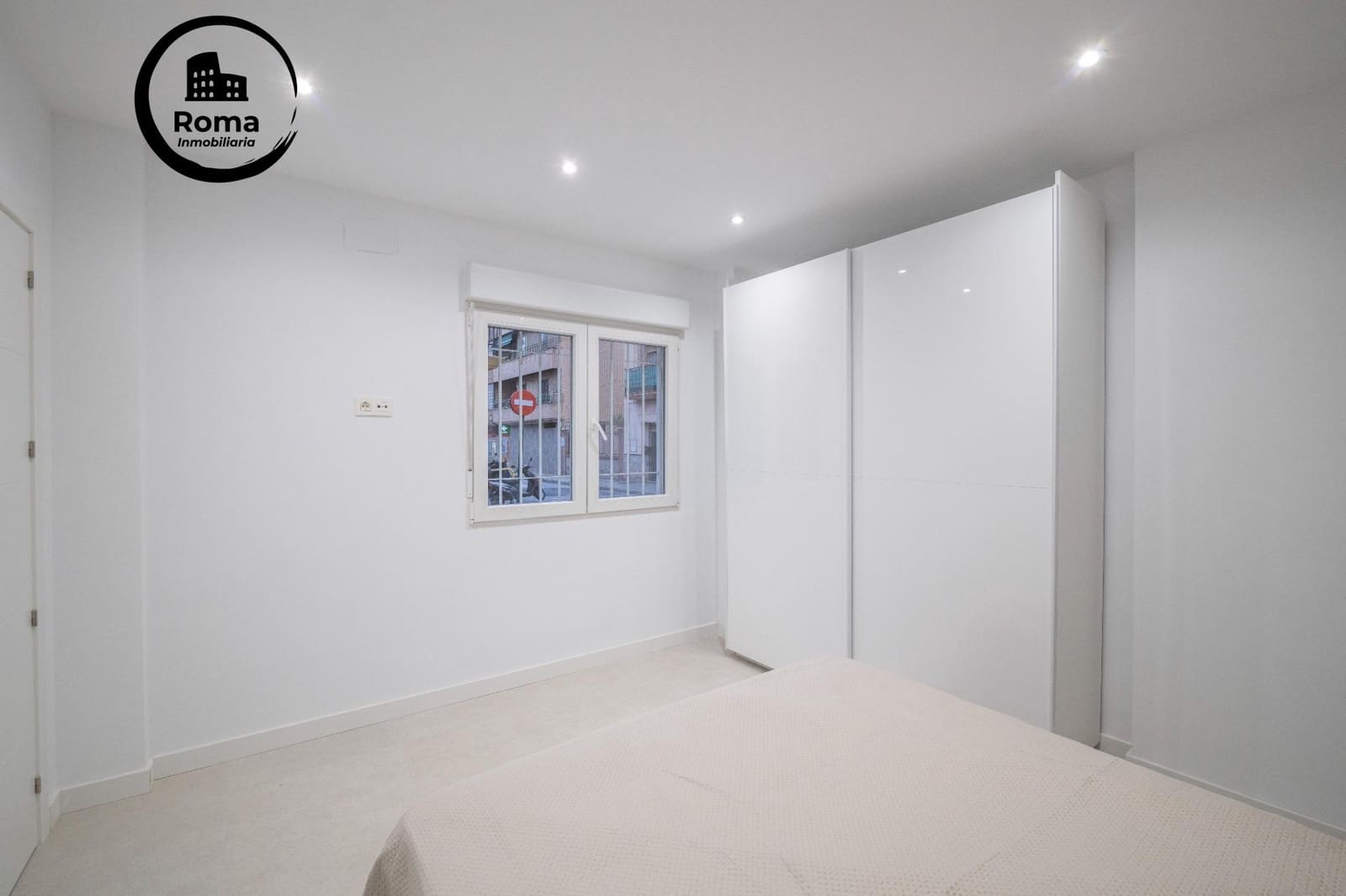 Piso de 2 habitaciones en Granada ciudad en venta - 175.000 € (Ref: 9815975)