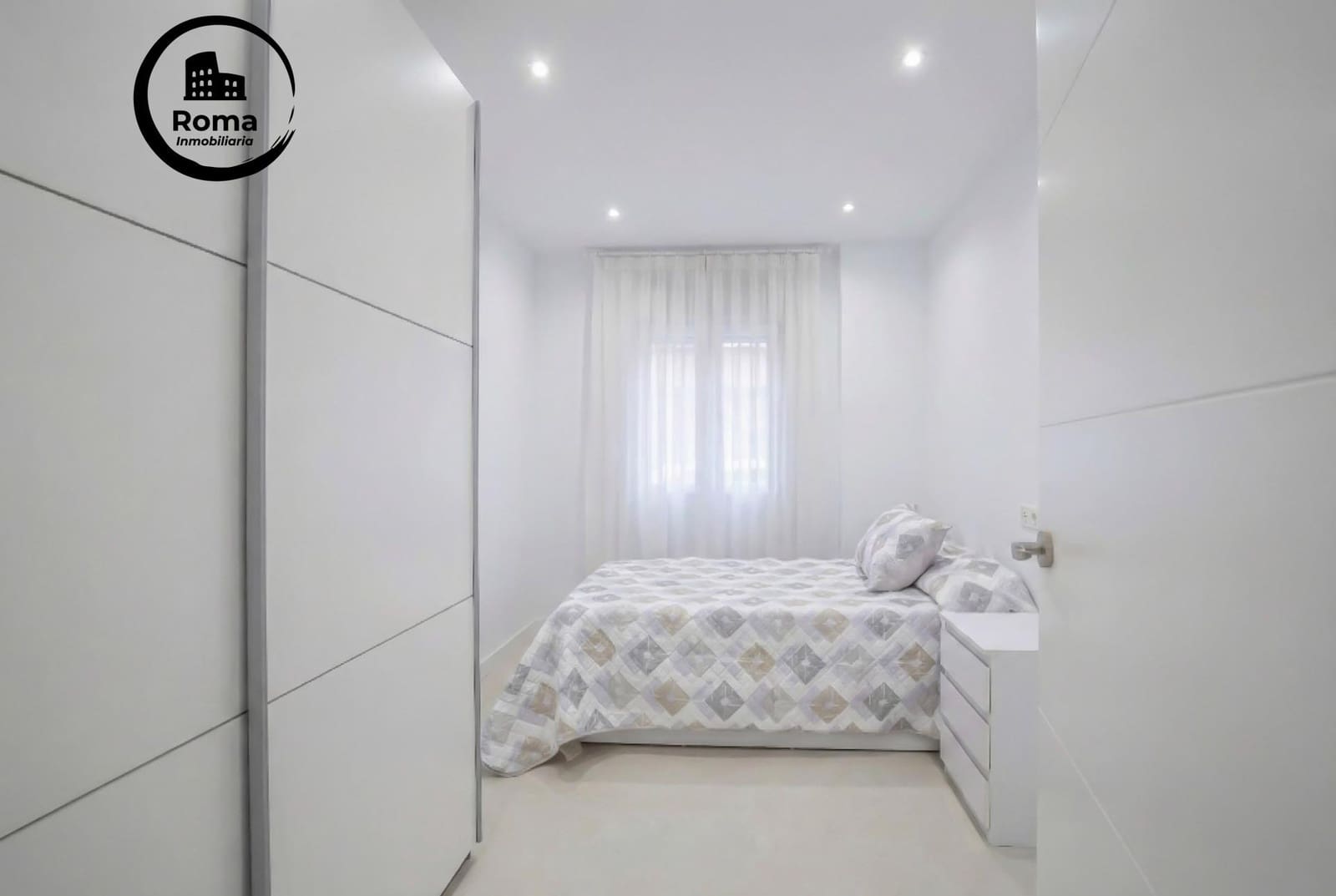 Piso de 2 habitaciones en Granada ciudad en venta - 175.000 € (Ref: 9815975)
