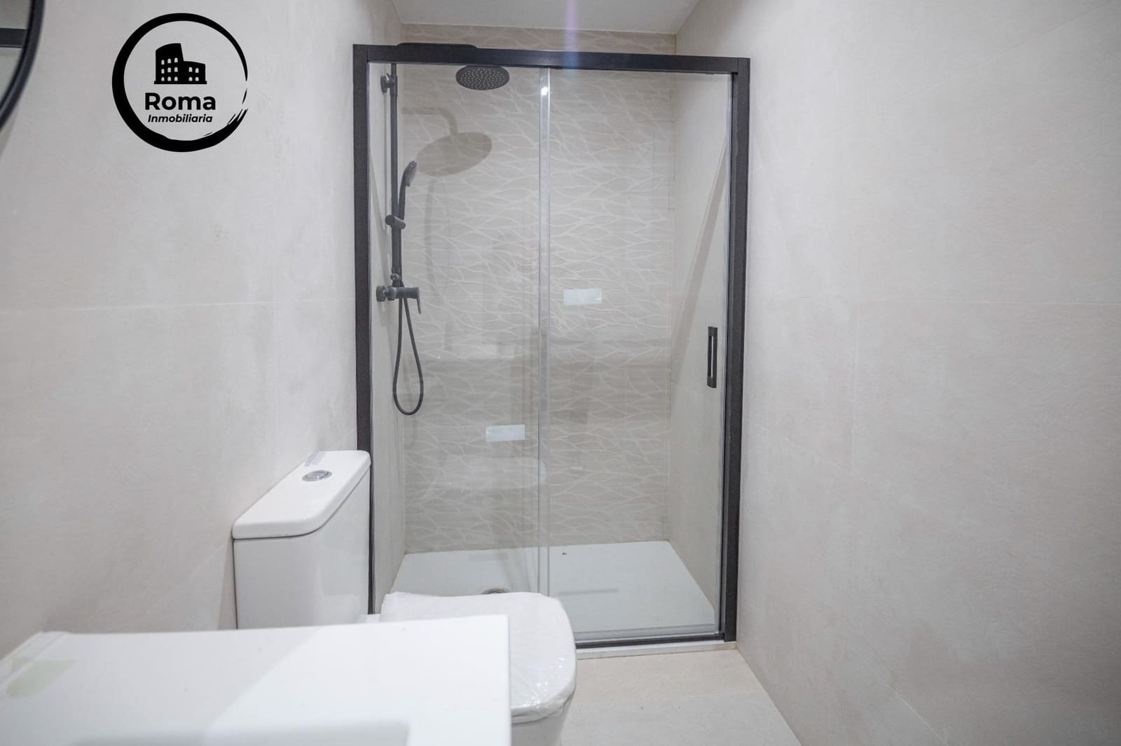 Piso de 2 habitaciones en Granada ciudad en venta - 175.000 € (Ref: 9815975)