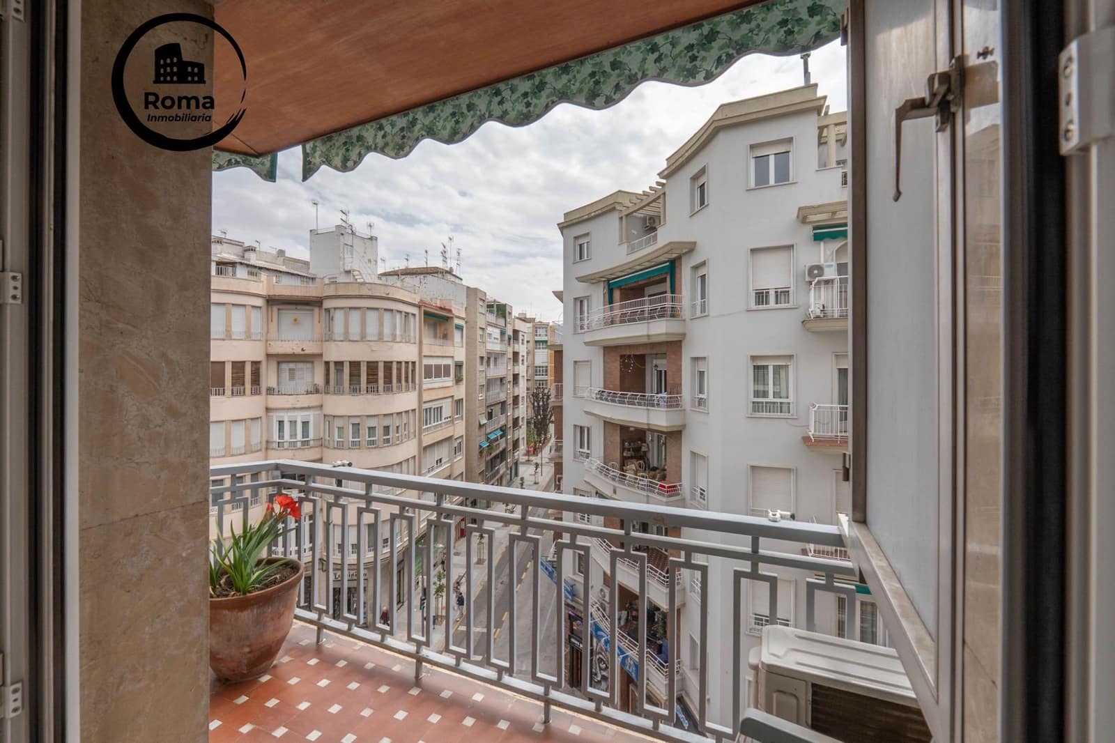 5 soveværelse Lejlighed til salg i Granada by - € 620.000 (Ref: 9815983)