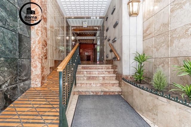 5 soveværelse Lejlighed til salg i Granada by - € 620.000 (Ref: 9815983)
