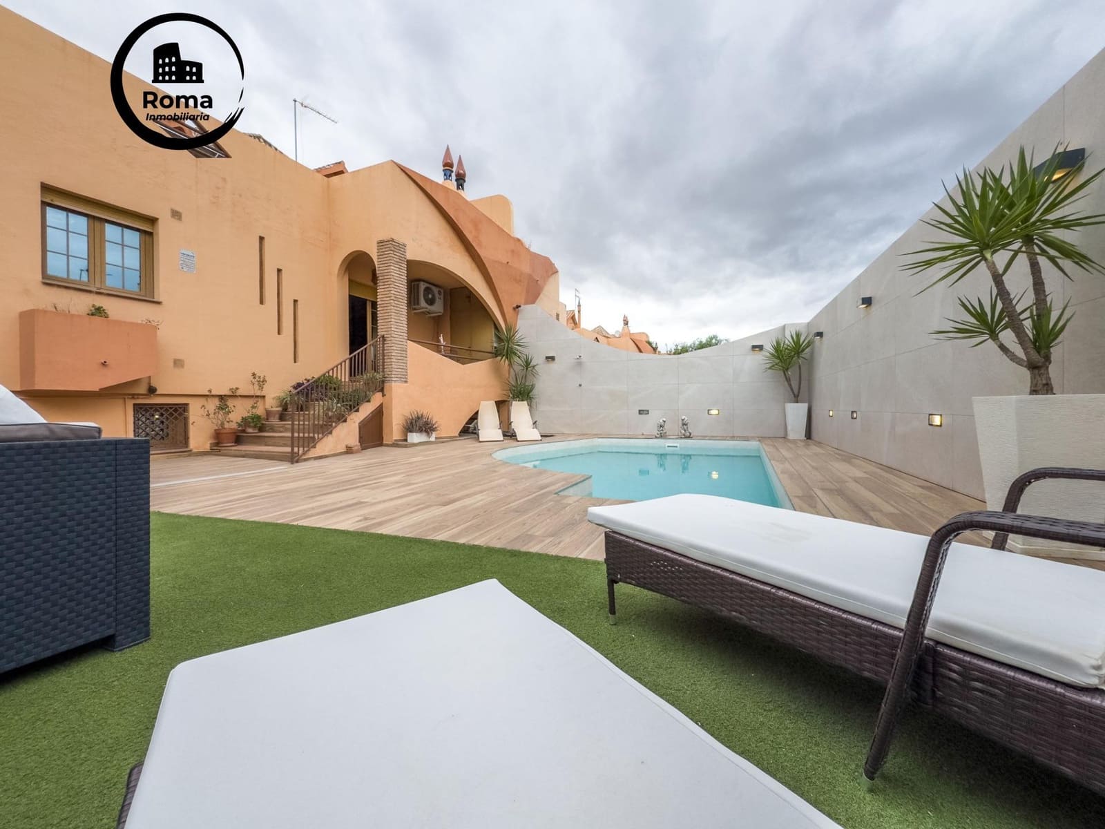 4 sypialnia Dom blizniak na sprzedaż w Las Gabias z basenem garażem - 384 900 € (Ref: 9815984)
