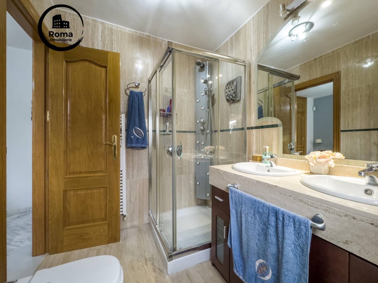 4 sypialnia Dom blizniak na sprzedaż w Las Gabias z basenem garażem - 384 900 € (Ref: 9815984)
