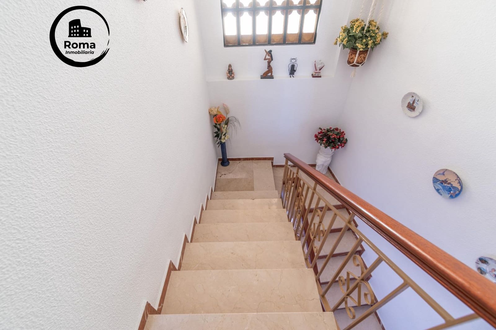 4 sypialnia Dom na sprzedaż w Atarfe z basenem - 280 000 € (Ref: 9815986)