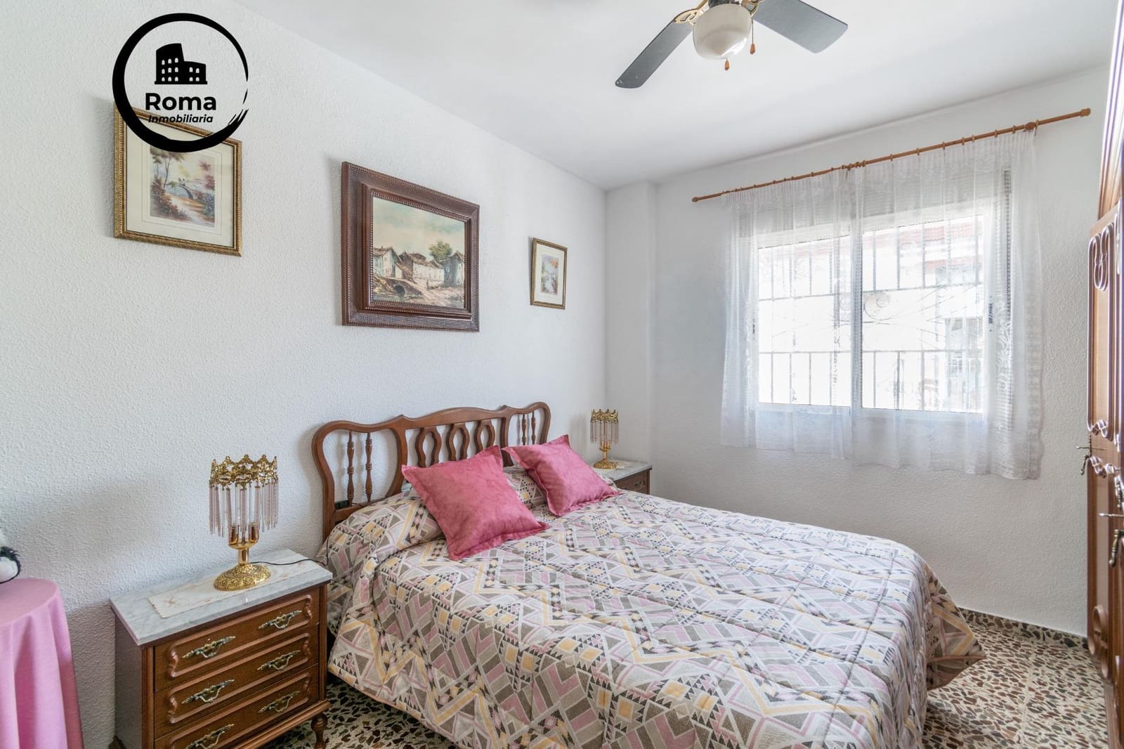 4 sypialnia Dom na sprzedaż w Atarfe z basenem - 280 000 € (Ref: 9815986)