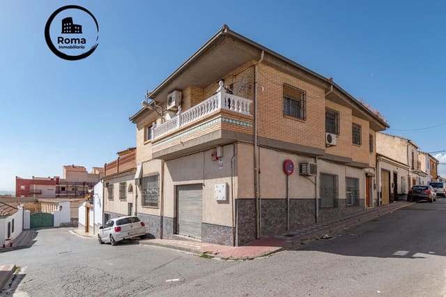 4 sypialnia Dom na sprzedaż w Atarfe z basenem - 280 000 € (Ref: 9815986)