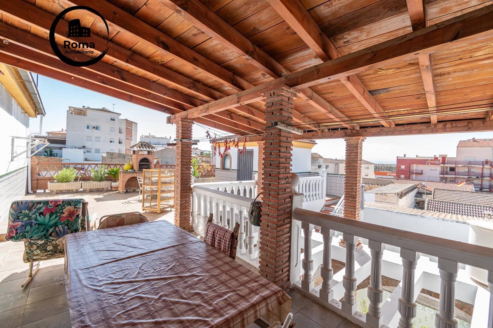 4 sypialnia Dom na sprzedaż w Atarfe z basenem - 280 000 € (Ref: 9815986)