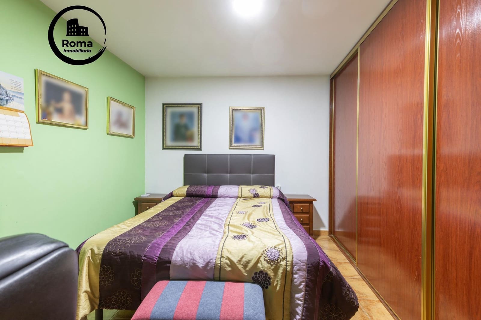 5 bedroom Townhouse for sale in Granada city with garage - € 360,000 (Ref: 9815994)