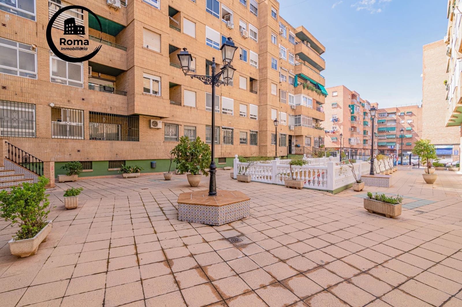 3 soveværelse Lejlighed til salg i Granada by med garage - € 265.000 (Ref: 9818353)