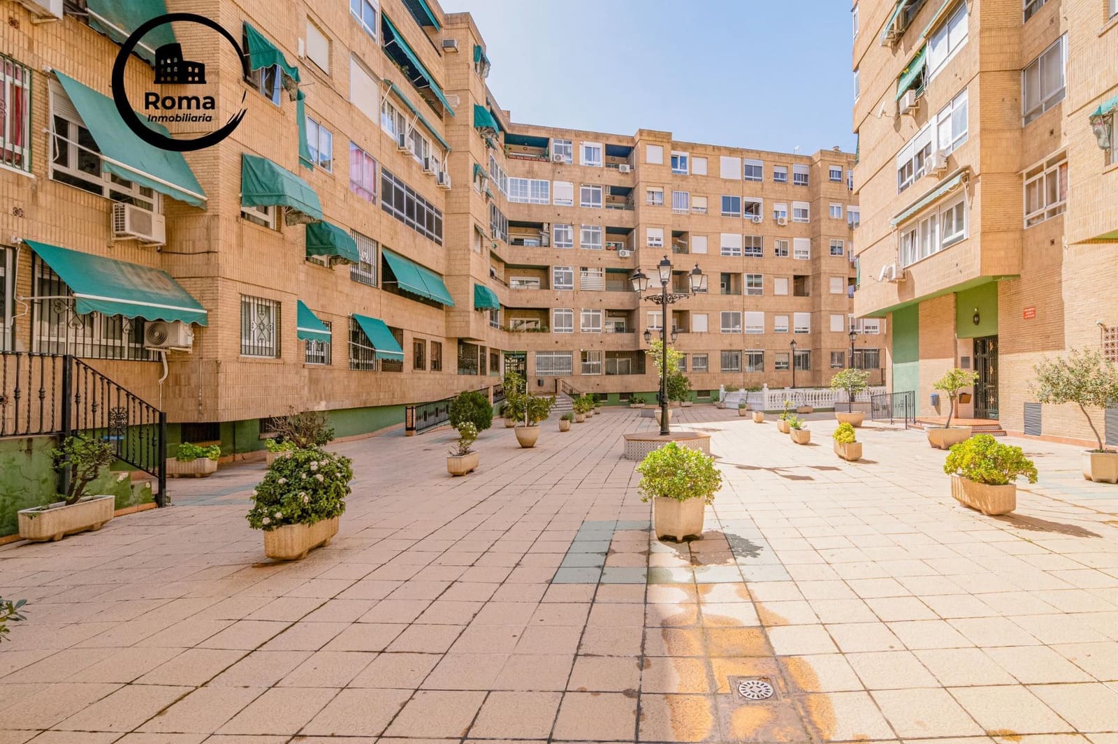 3 soveværelse Lejlighed til salg i Granada by med garage - € 265.000 (Ref: 9818353)