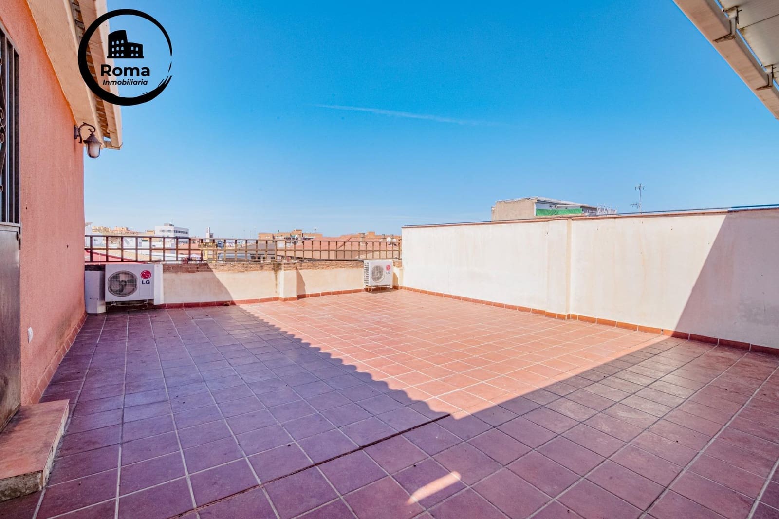 6 sypialnia Dom szeregowy na sprzedaż w Miasto Grenada - 385 000 € (Ref: 9818354)