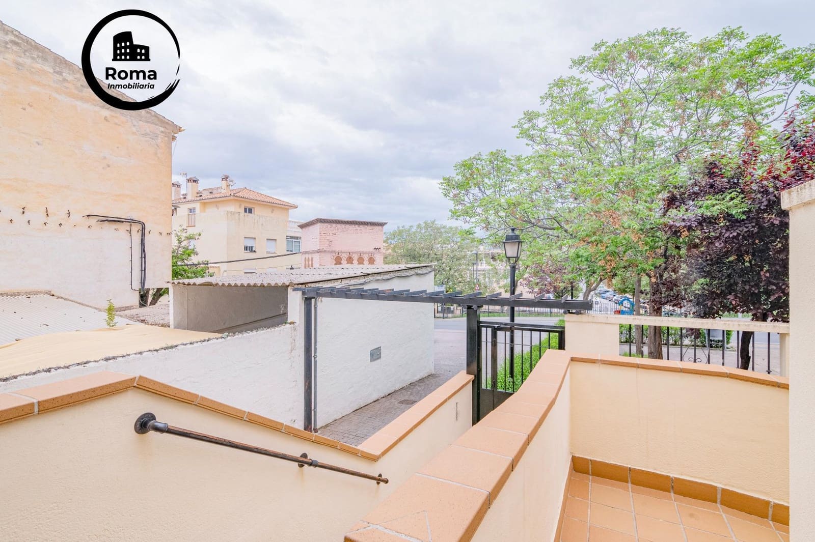 2 bedroom Flat for sale in La Zubia - € 175,000 (Ref: 9818367)