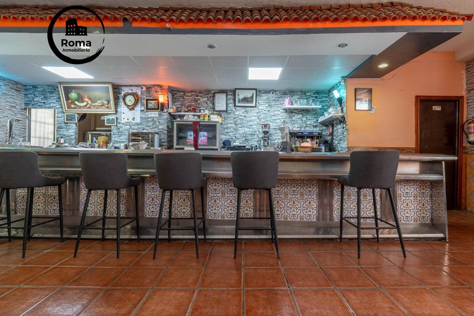 Kommersiell till salu i Granada stad - 135 000 € (Ref: 9818374)
