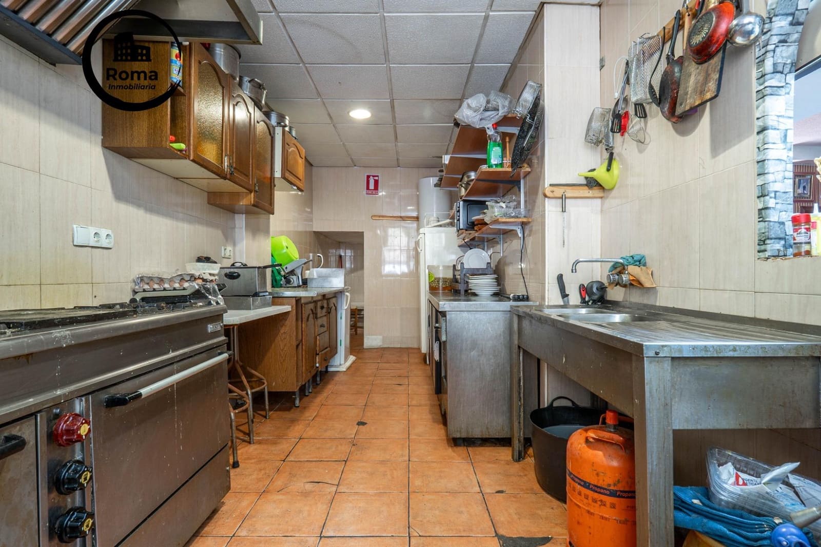 Kommersiell till salu i Granada stad - 135 000 € (Ref: 9818374)