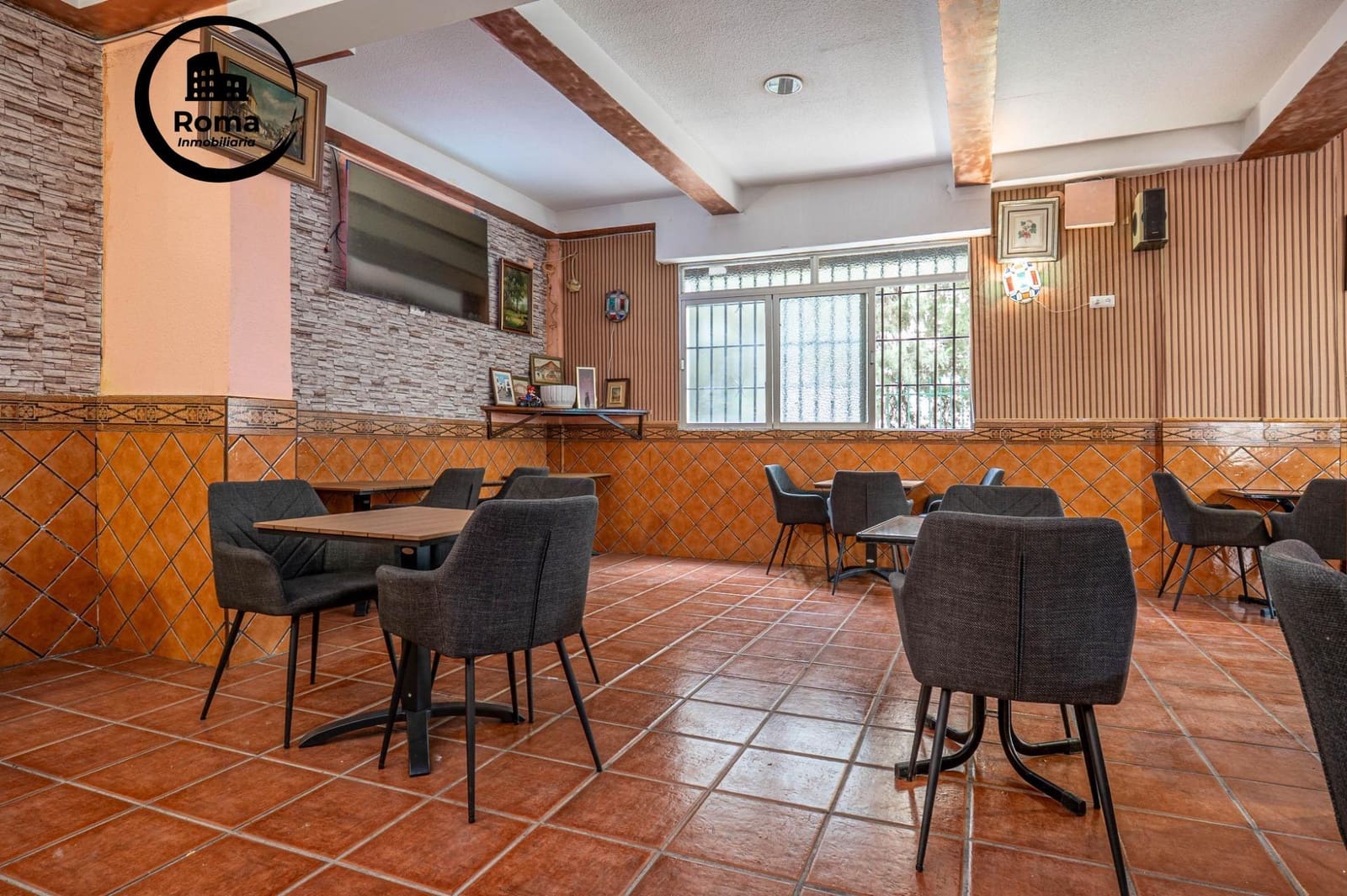 Kommersiell till salu i Granada stad - 135 000 € (Ref: 9818374)