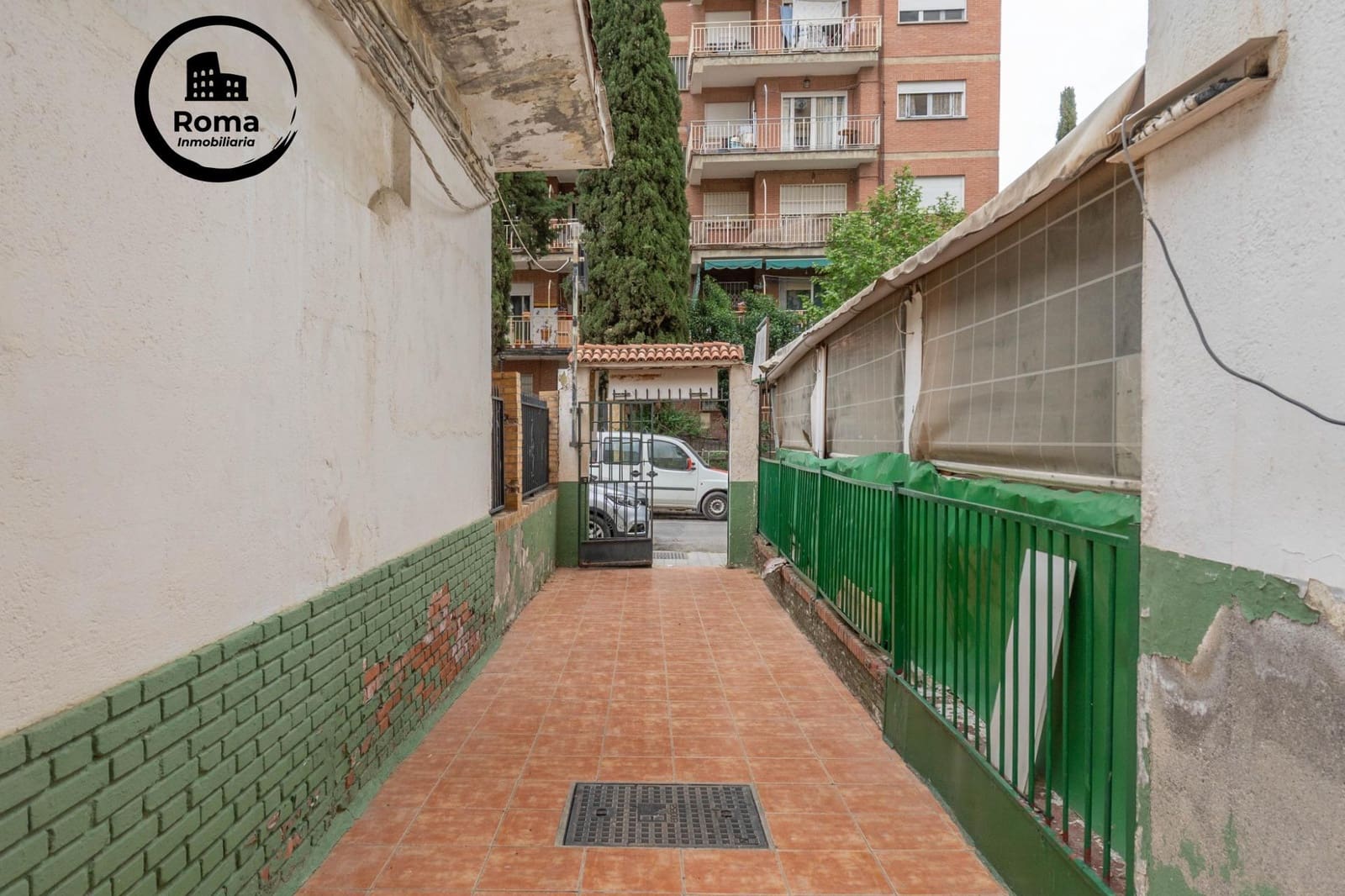 Kommersiell till salu i Granada stad - 135 000 € (Ref: 9818374)