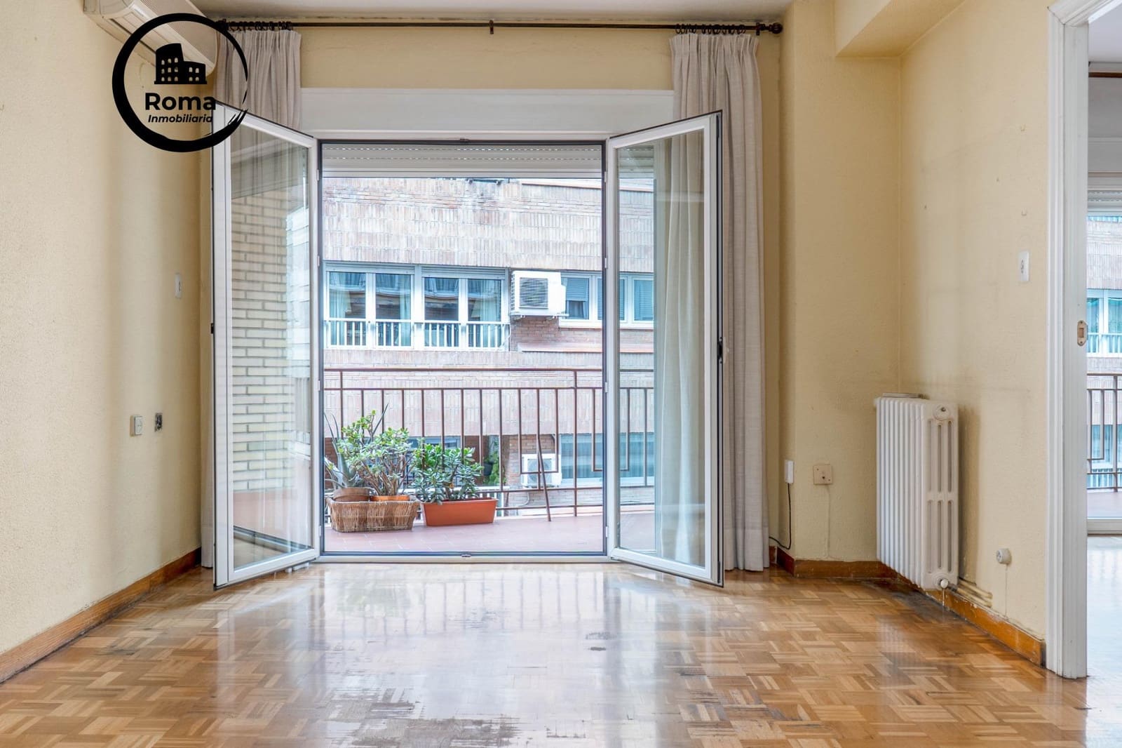 4 soveværelse Lejlighed til salg i Granada by med garage - € 575.000 (Ref: 9818375)