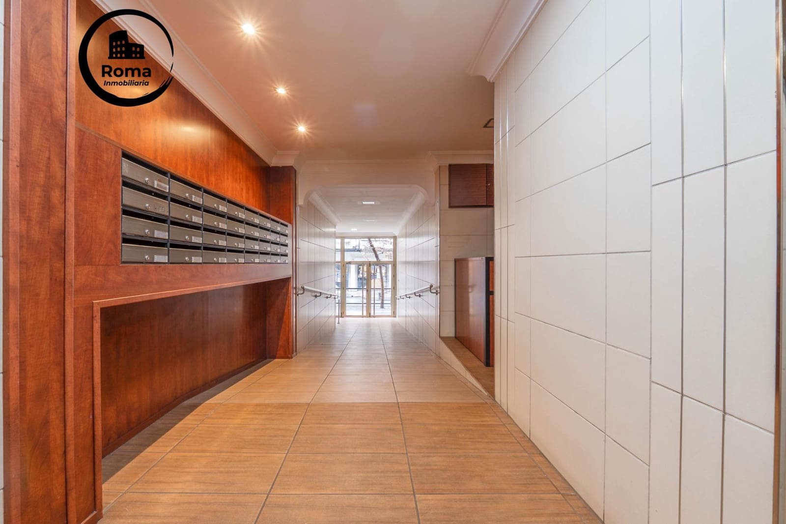 4 soveværelse Lejlighed til salg i Granada by med garage - € 575.000 (Ref: 9818375)