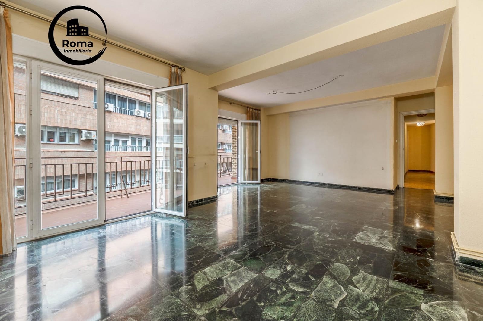 4 soveværelse Lejlighed til salg i Granada by med garage - € 575.000 (Ref: 9818375)