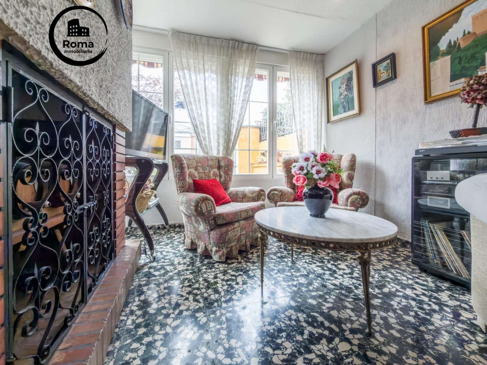 6 Zimmer Doppelhaus zu verkaufen in Granada Stadt mit Garage - 595.000 € (Ref: 9818376)