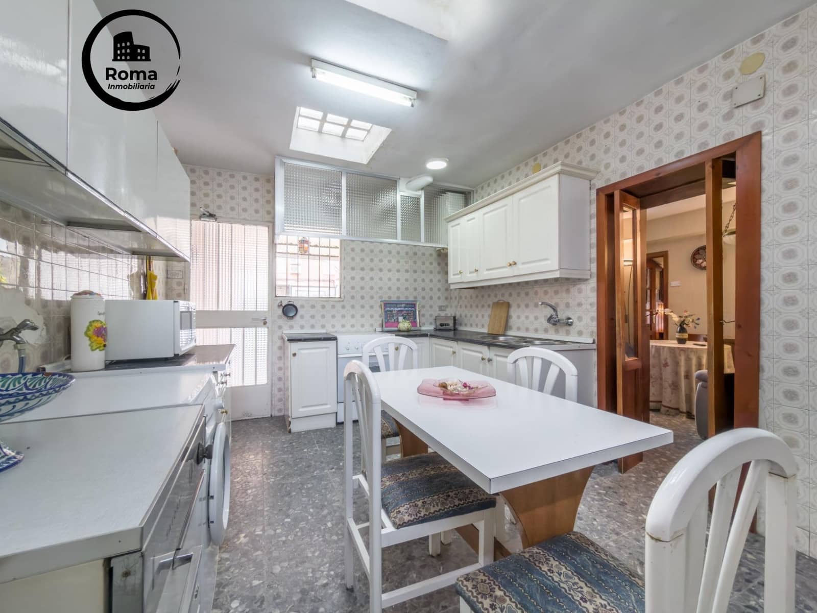 6 Zimmer Doppelhaus zu verkaufen in Granada Stadt mit Garage - 595.000 € (Ref: 9818376)