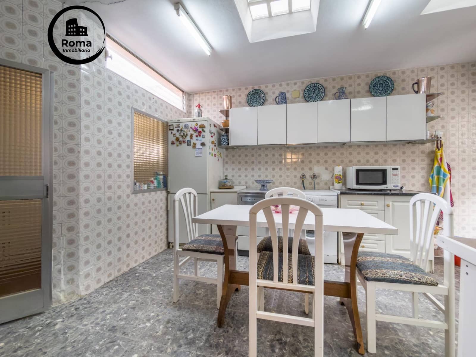 6 Zimmer Doppelhaus zu verkaufen in Granada Stadt mit Garage - 595.000 € (Ref: 9818376)