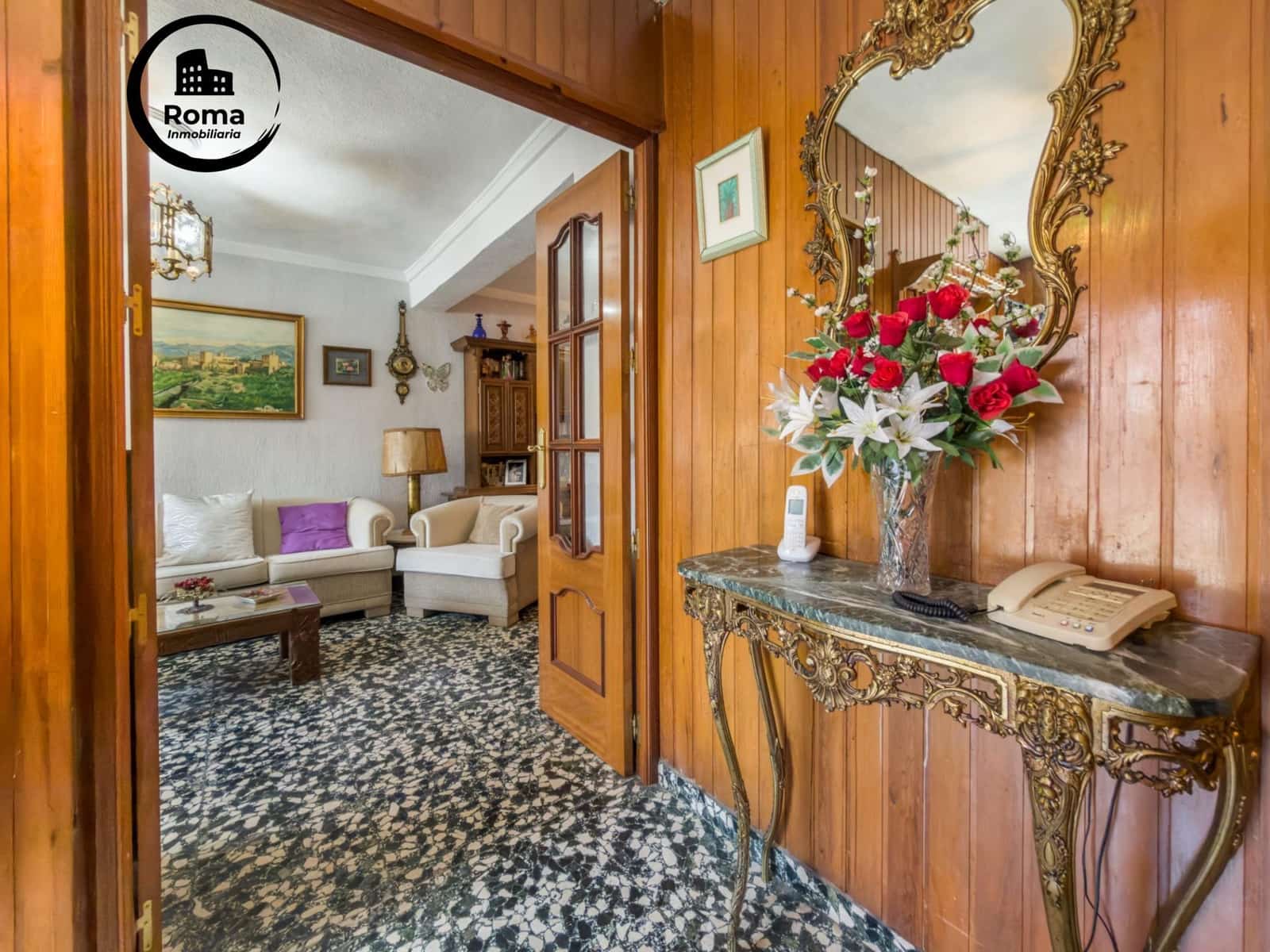 6 Zimmer Doppelhaus zu verkaufen in Granada Stadt mit Garage - 595.000 € (Ref: 9818376)