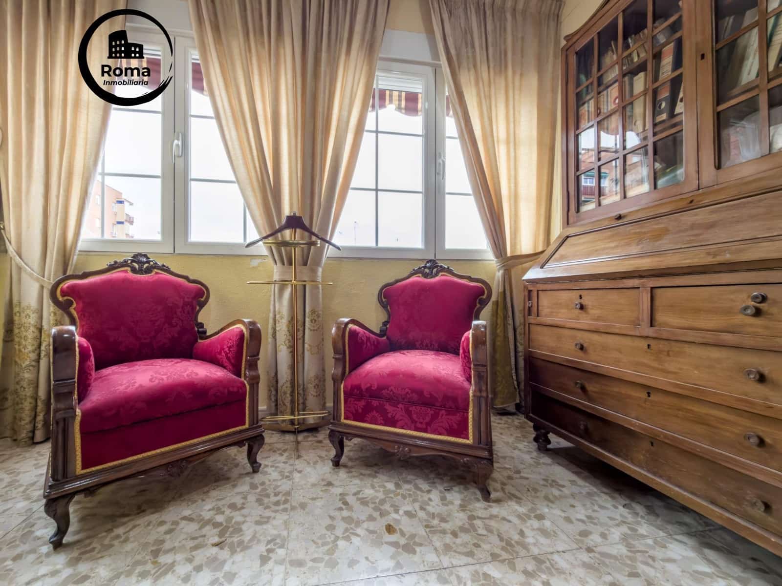 6 Zimmer Doppelhaus zu verkaufen in Granada Stadt mit Garage - 595.000 € (Ref: 9818376)