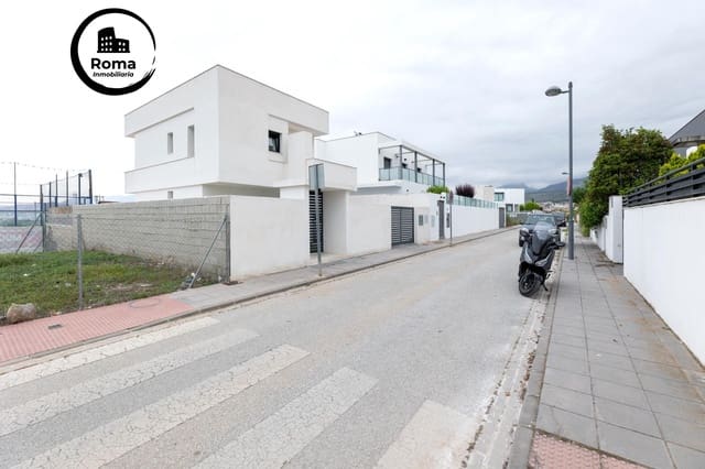 3 chambre Villa/Maison à vendre à La Zubia avec piscine garage - 400 000 € (Ref: 9818378)