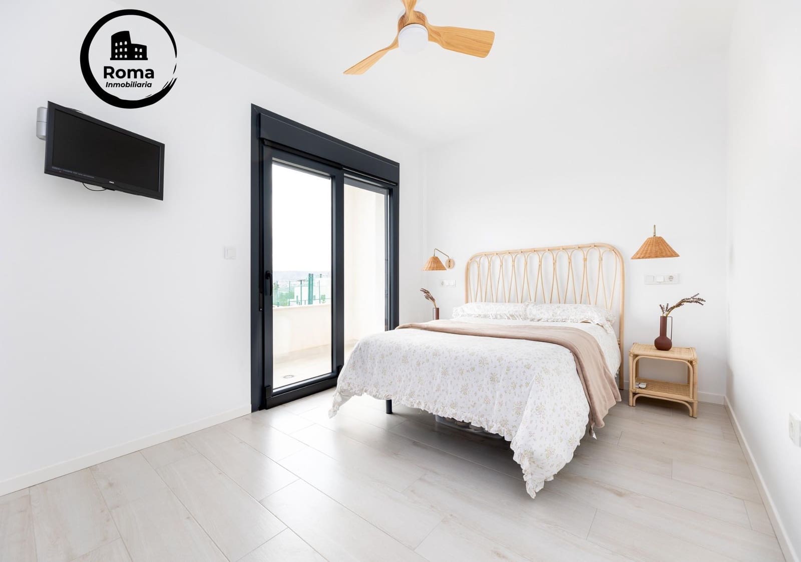 3 chambre Villa/Maison à vendre à La Zubia avec piscine garage - 400 000 € (Ref: 9818378)