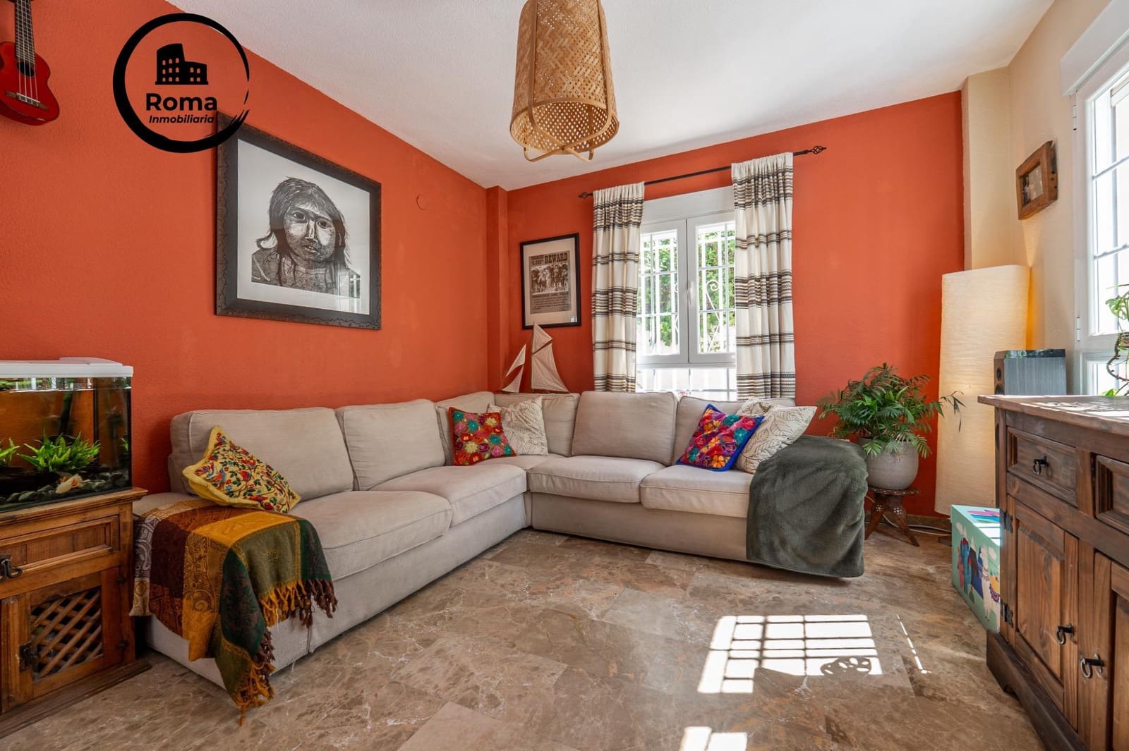 5 bedroom Villa for sale in Gojar with pool garage - € 349,000 (Ref: 9825397)