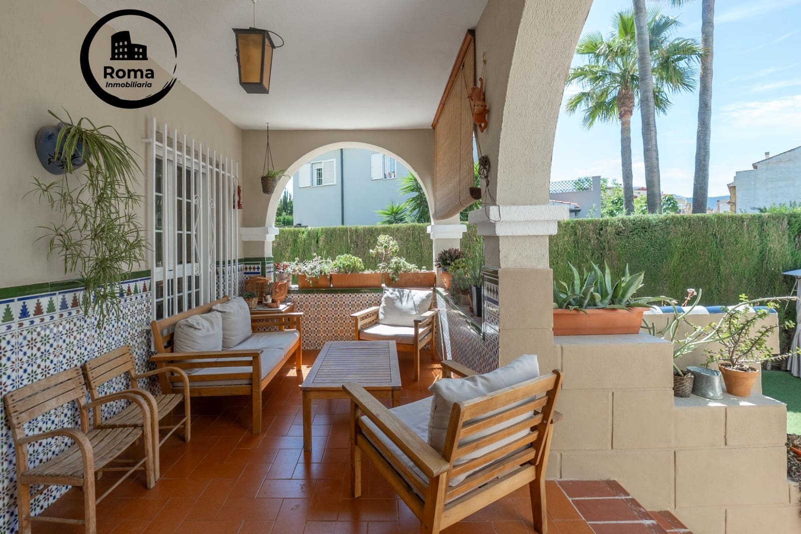 5 bedroom Villa for sale in Gojar with pool garage - € 349,000 (Ref: 9825397)