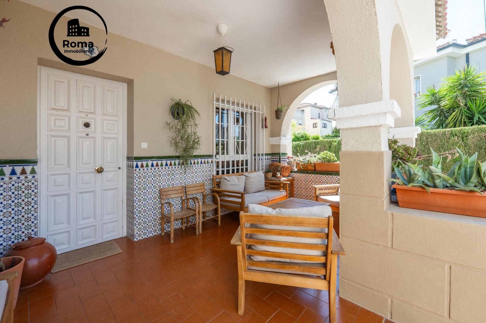5 bedroom Villa for sale in Gojar with pool garage - € 349,000 (Ref: 9825397)