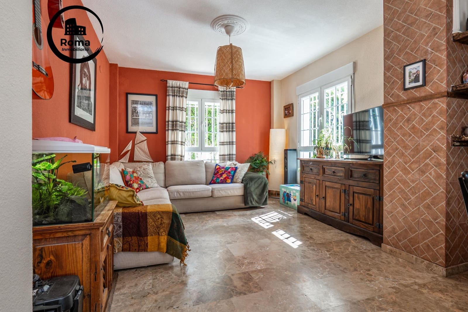 5 bedroom Villa for sale in Gojar with pool garage - € 349,000 (Ref: 9825397)