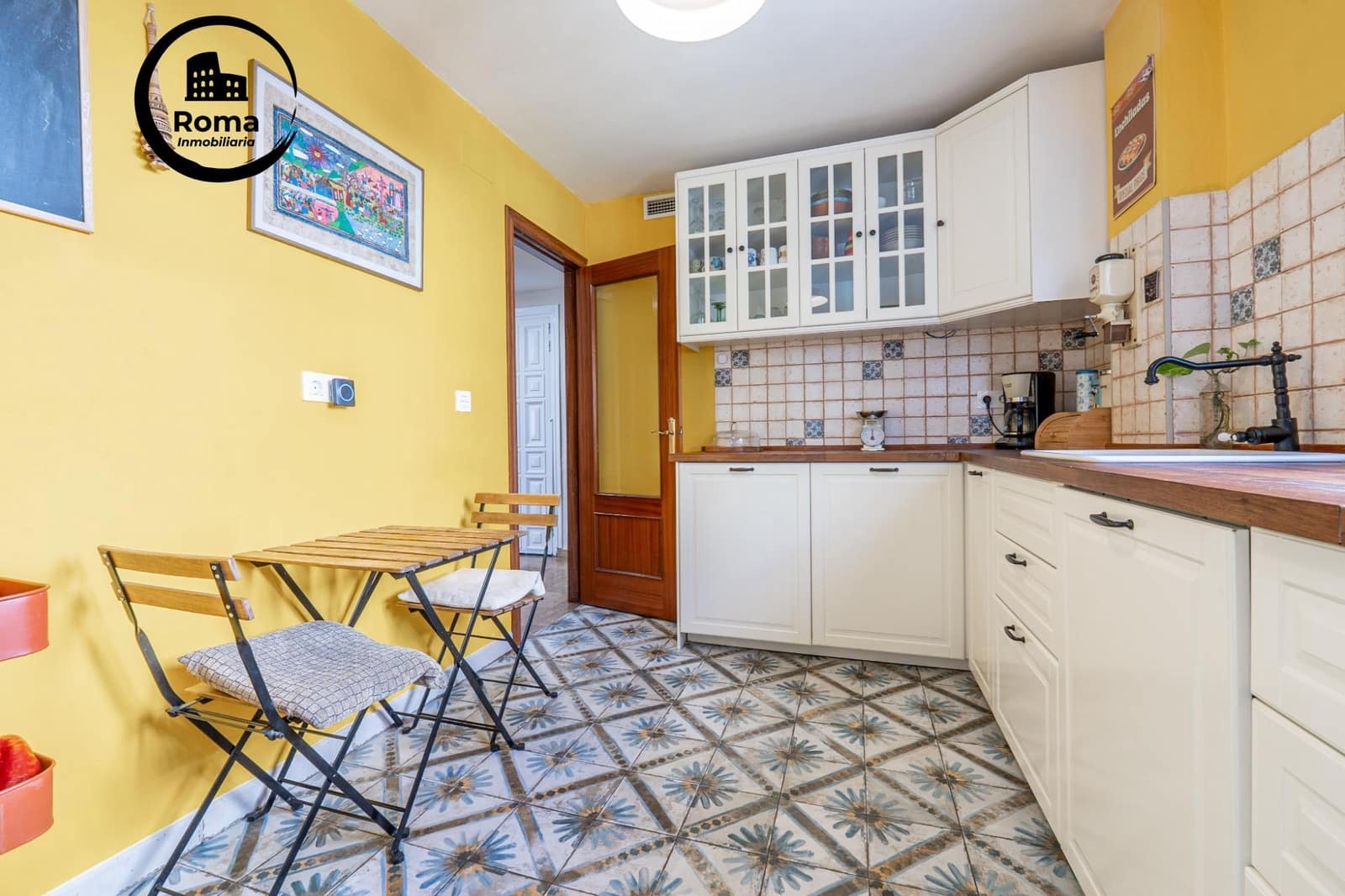 5 bedroom Villa for sale in Gojar with pool garage - € 349,000 (Ref: 9825397)