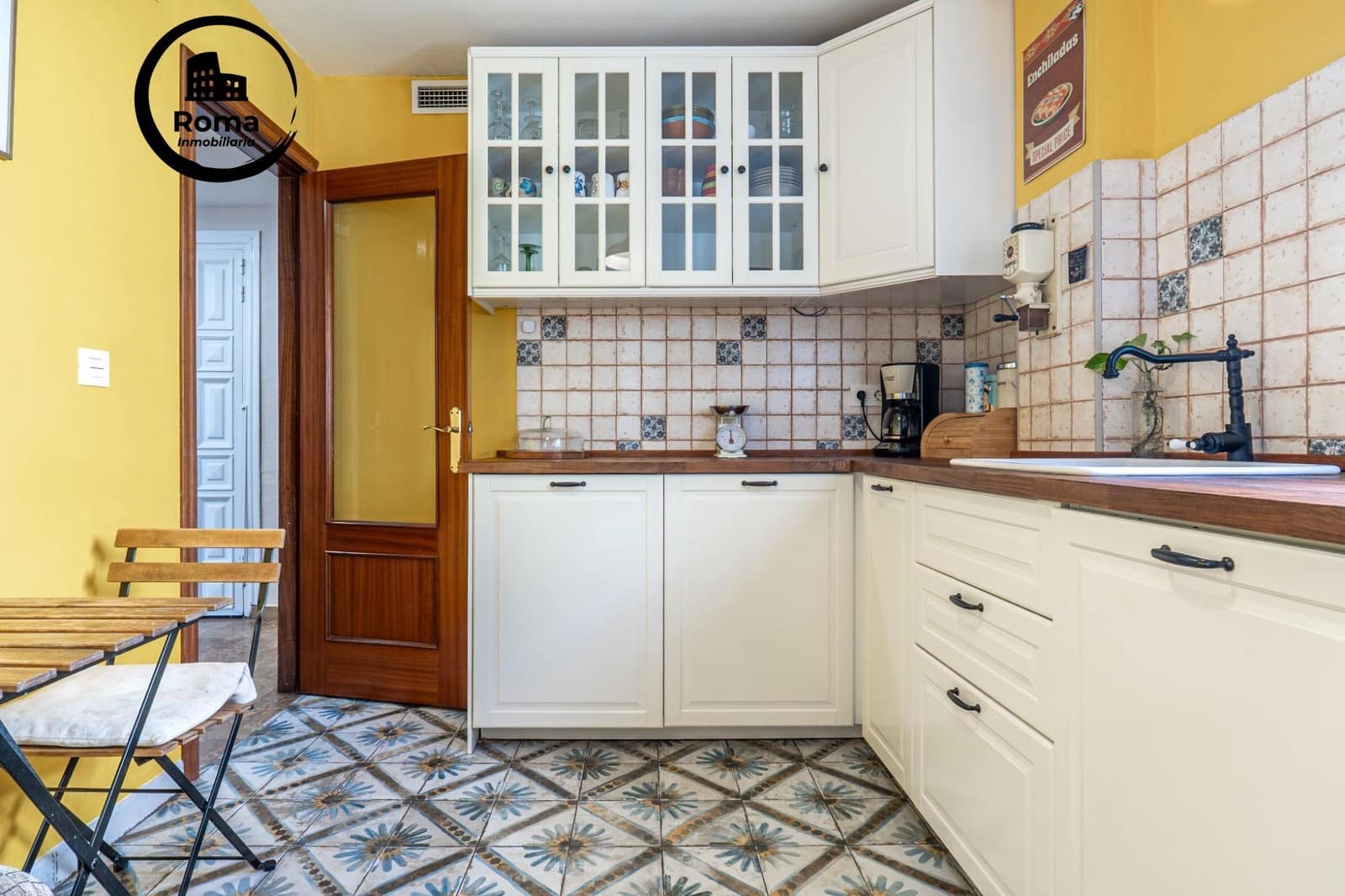 5 bedroom Villa for sale in Gojar with pool garage - € 349,000 (Ref: 9825397)