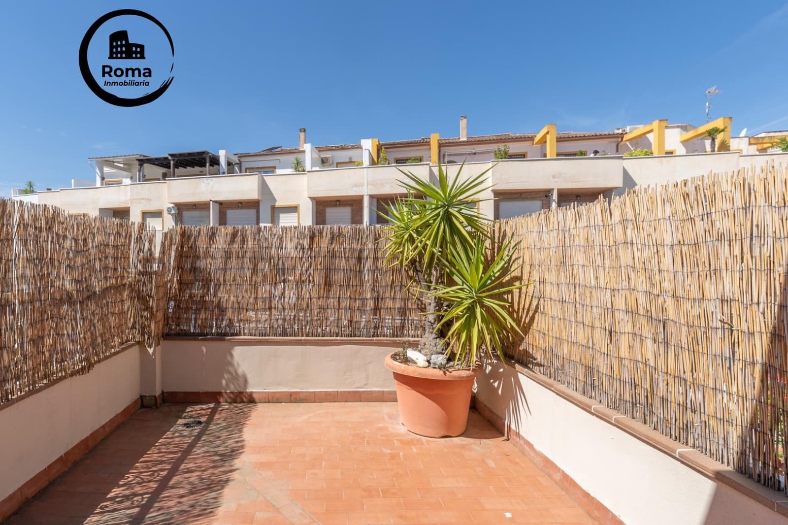 5 bedroom Villa for sale in Gojar with pool garage - € 349,000 (Ref: 9825397)