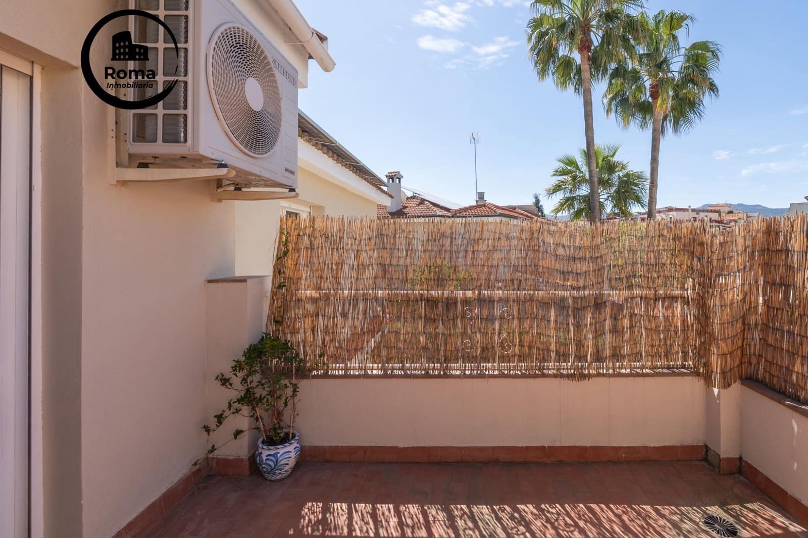 5 bedroom Villa for sale in Gojar with pool garage - € 349,000 (Ref: 9825397)