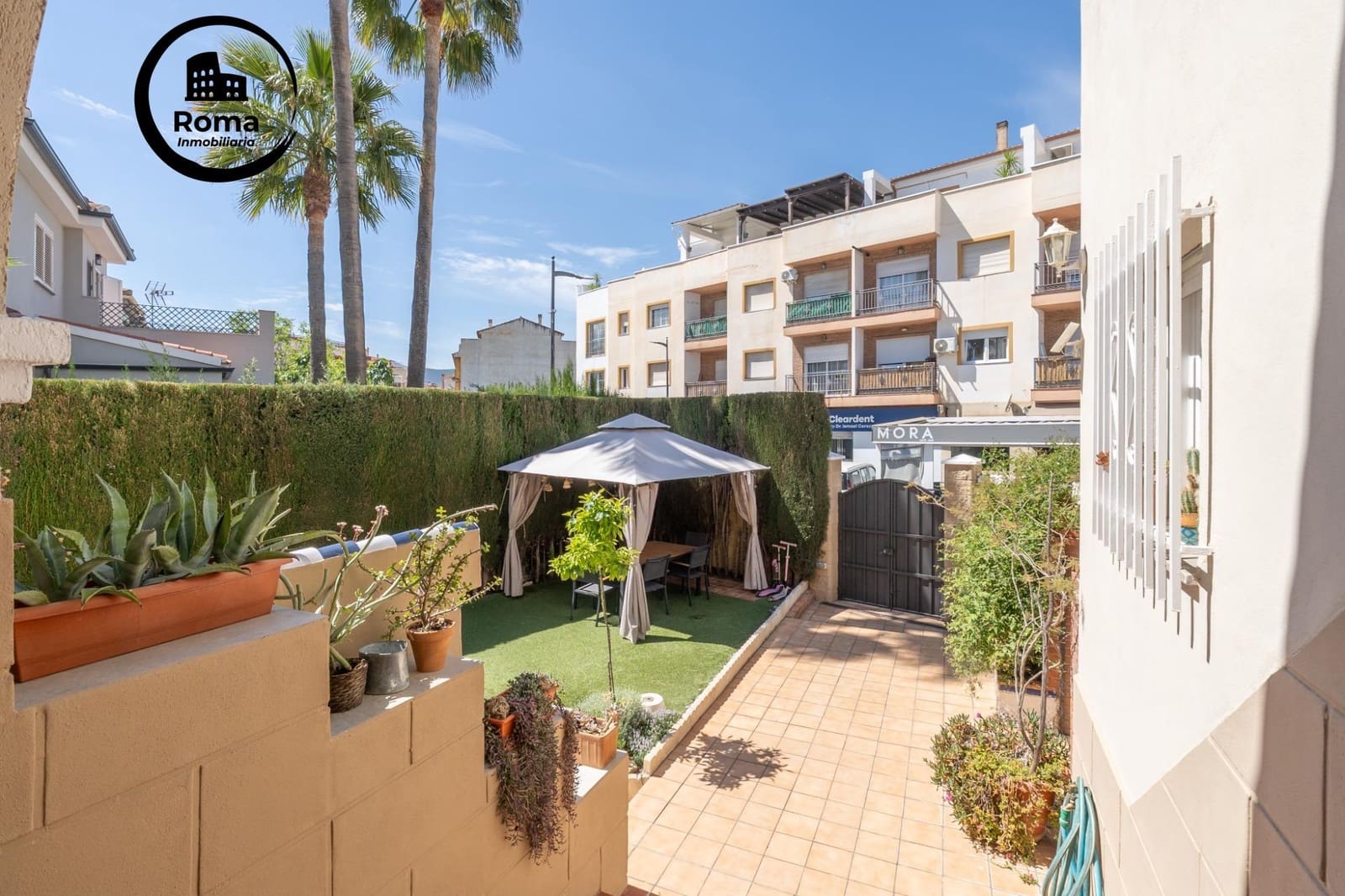 5 bedroom Villa for sale in Gojar with pool garage - € 349,000 (Ref: 9825397)