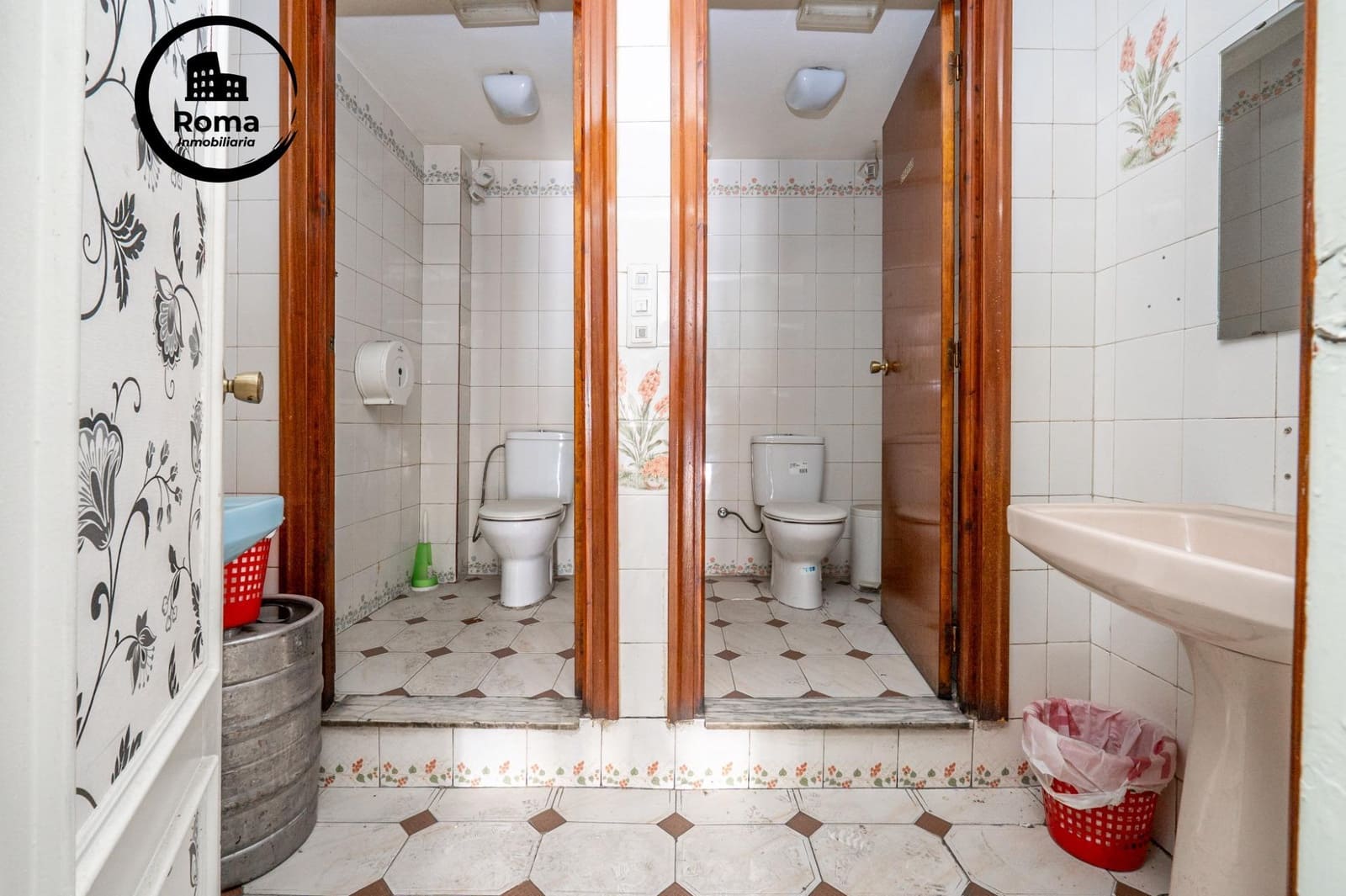 Local Comercial de 2 habitaciones en Granada ciudad en venta - 105.000 € (Ref: 9825398)