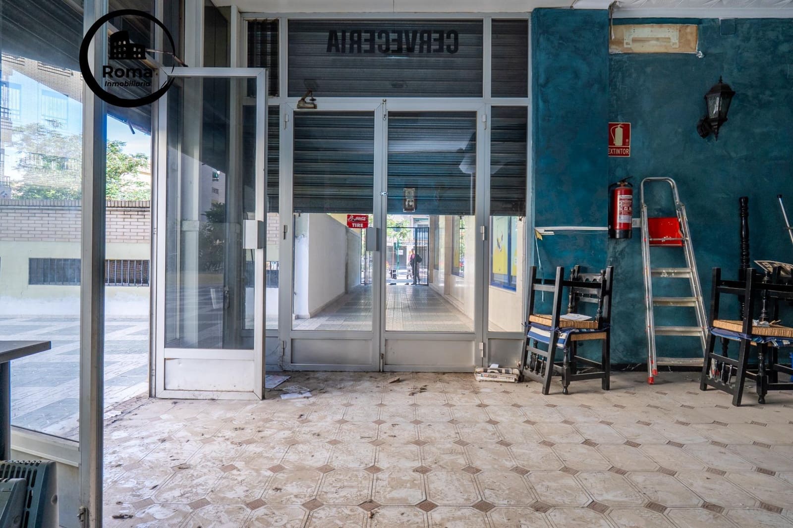 Local Comercial de 2 habitaciones en Granada ciudad en venta - 105.000 € (Ref: 9825398)