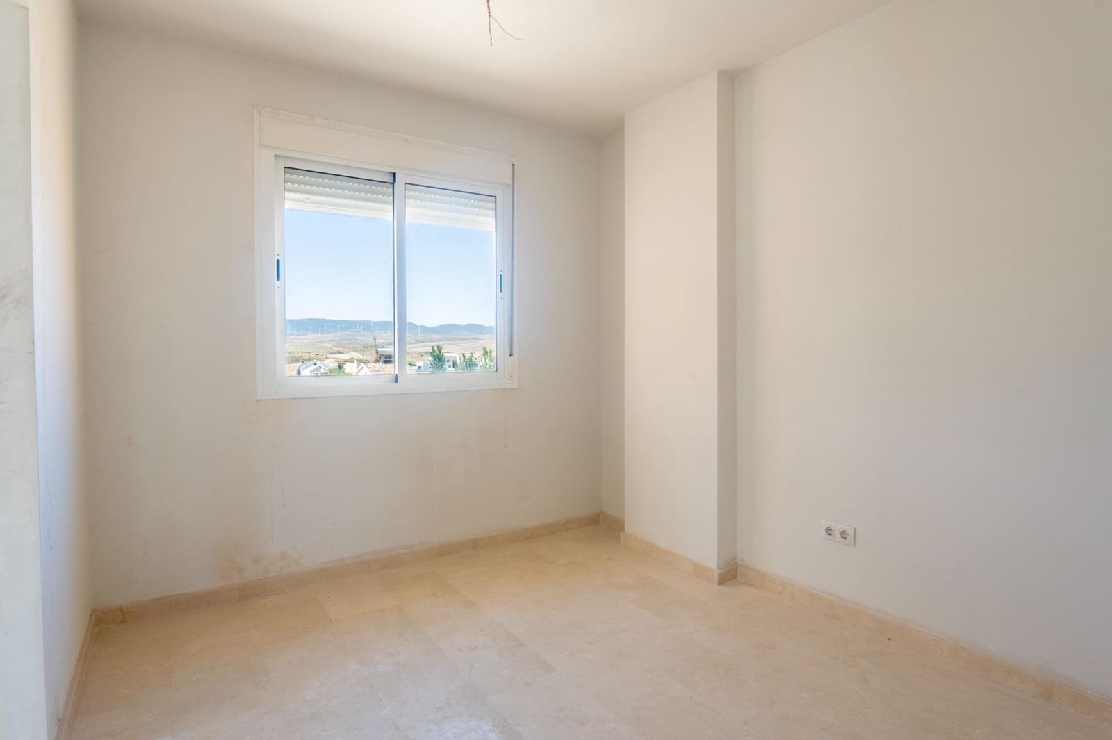 4 slaapkamer Villa te koop in Dilar met zwembad garage - € 280.000 (Ref: 9829323)