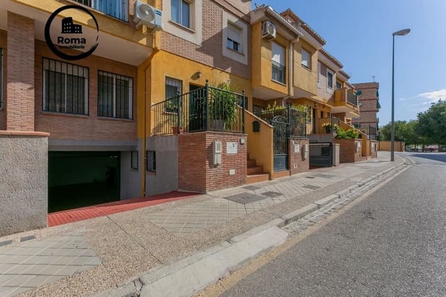 3 soverom Rekkehus til salgs i Granada by med garasje - € 290 000 (Ref: 9829326)