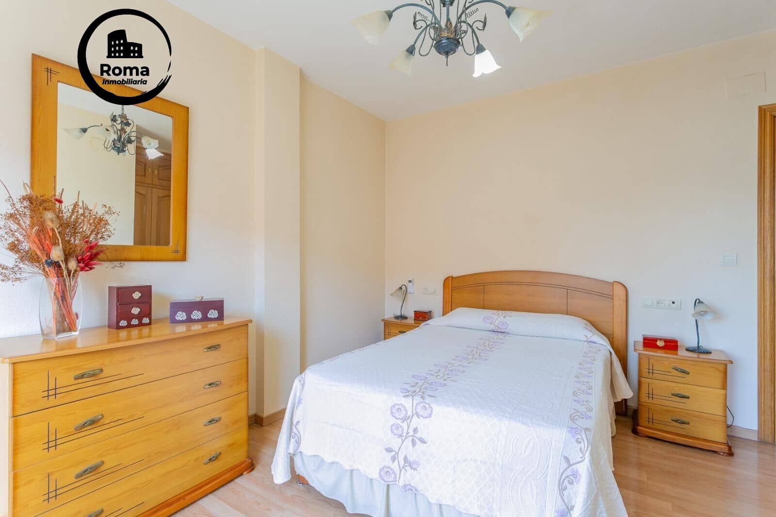 3 soverom Rekkehus til salgs i Granada by med garasje - € 290 000 (Ref: 9829326)