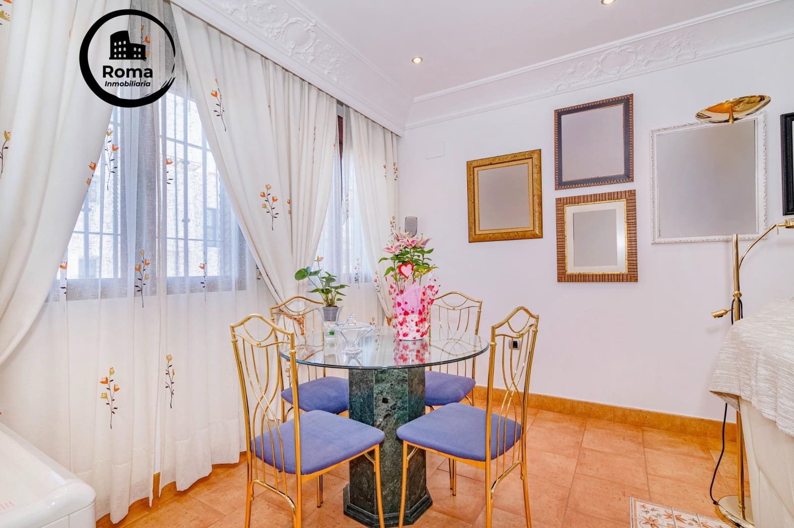 4 slaapkamer Rijtjeshuis te koop in La Zubia met zwembad garage - € 370.000 (Ref: 9829329)